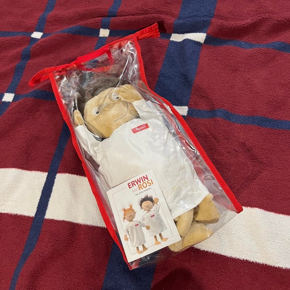 Sigikid The Little Erwin Patient
Educational Anatomy Plush Doll w/ Organs